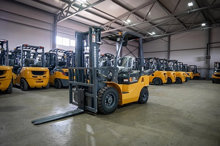  Дизельный погрузчик GOODSENSE FD25 2,5т 3,0м Mitsubishi Арт 492776 низкие цены 